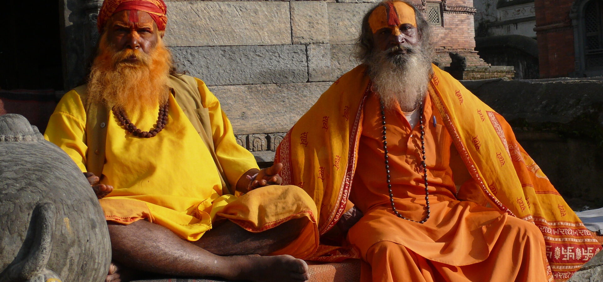 NEPAL – Unter den Augen Buddhas